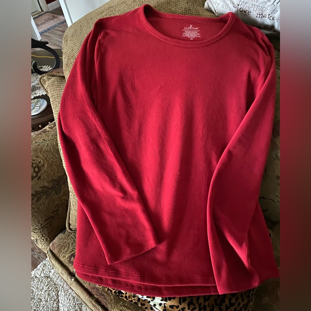 New Cuddle Duds fleece top
